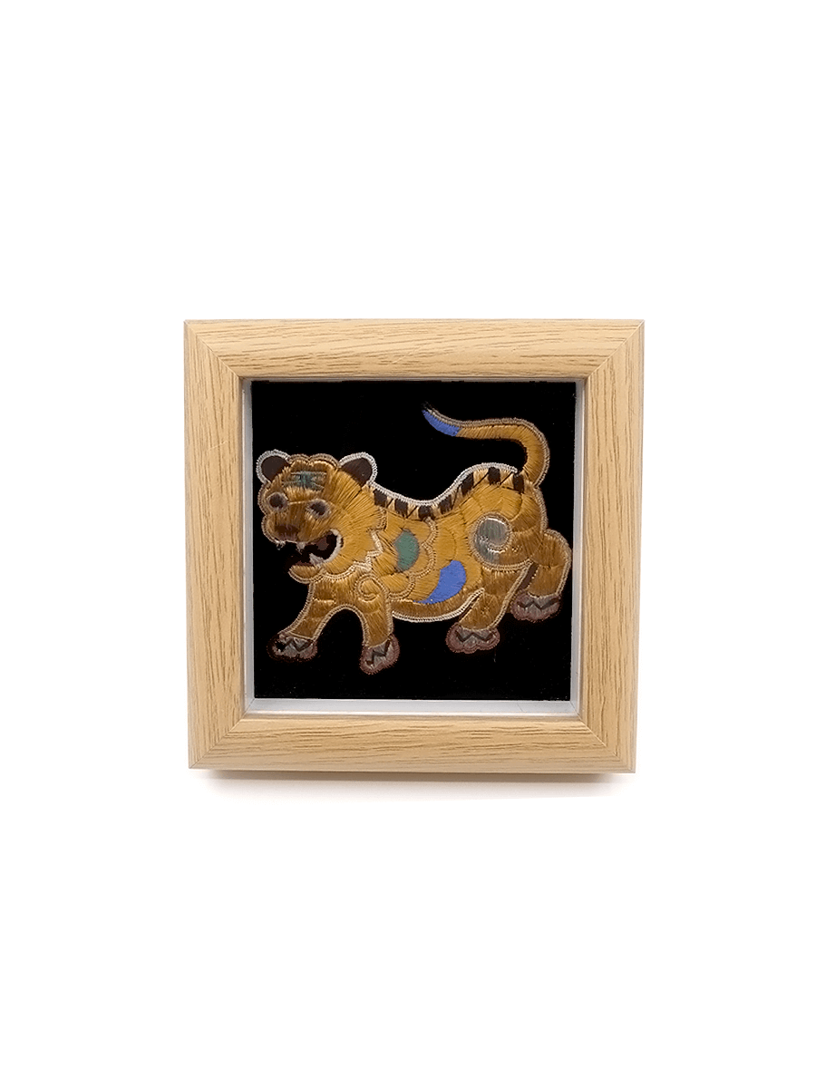 Guardian Tiger – Golden